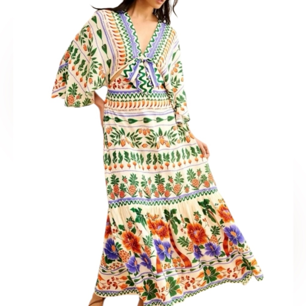 FARM Rio size large v neck kaftan maxi cut out cream dress Anthropologie